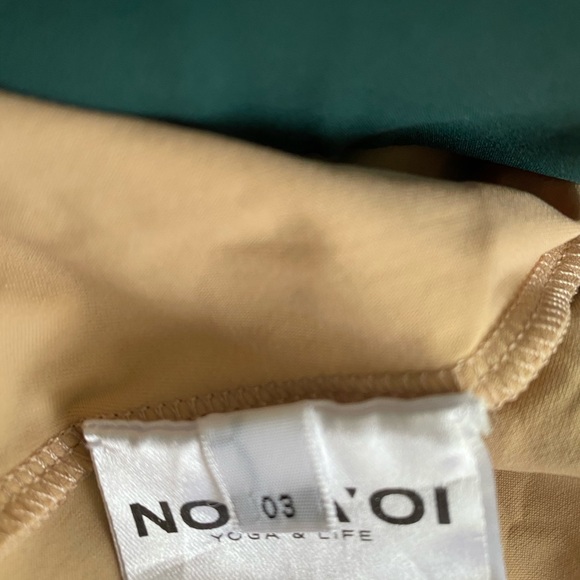 No Ka Oi Workout Bra & Leggings Set 3 Large NWOT - Picture 9 of 11